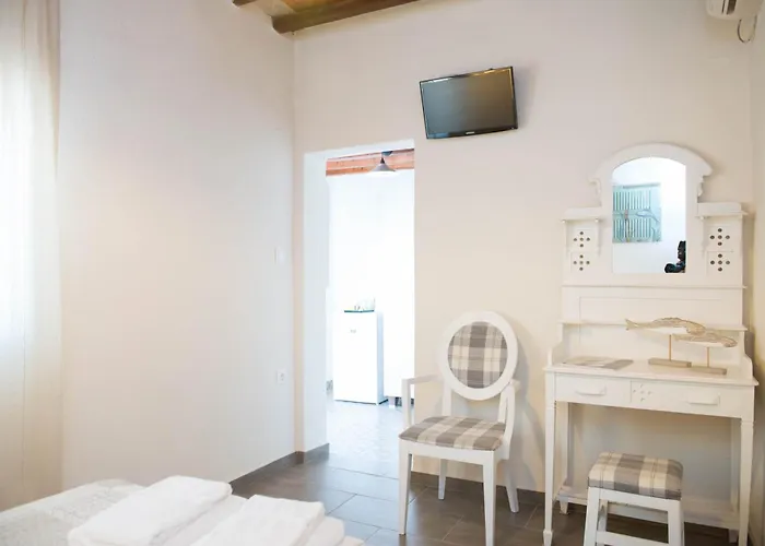 Aerides Boutique 4* Vathi (Sifnos)